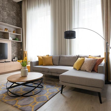 Paulay Deluxe Suites By Corall Budapest Bagian luar foto