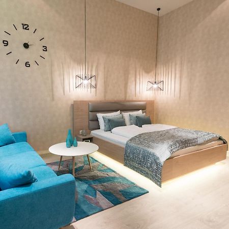 Paulay Deluxe Suites By Corall Budapest Bagian luar foto