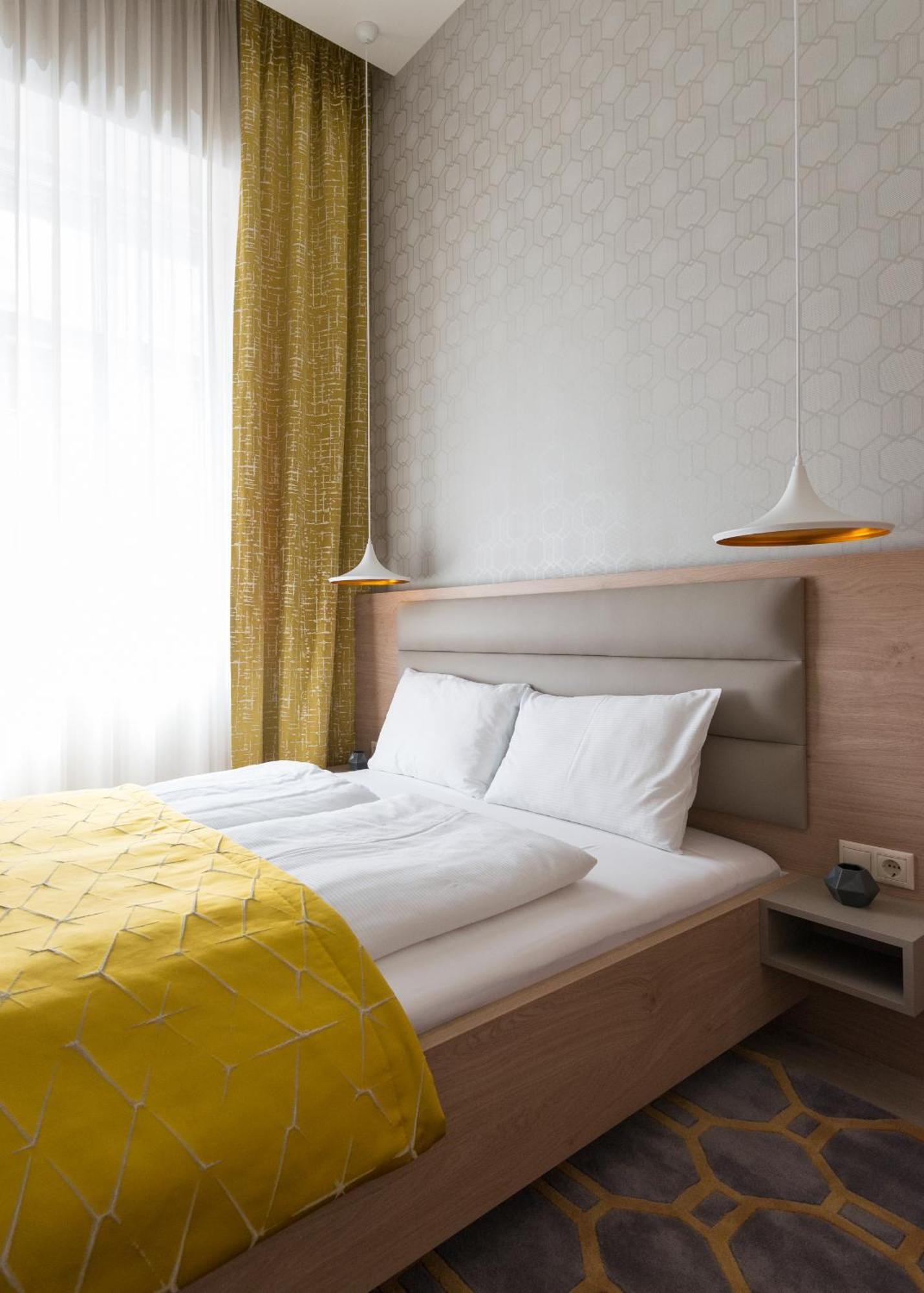 Paulay Deluxe Suites By Corall Budapest Bagian luar foto