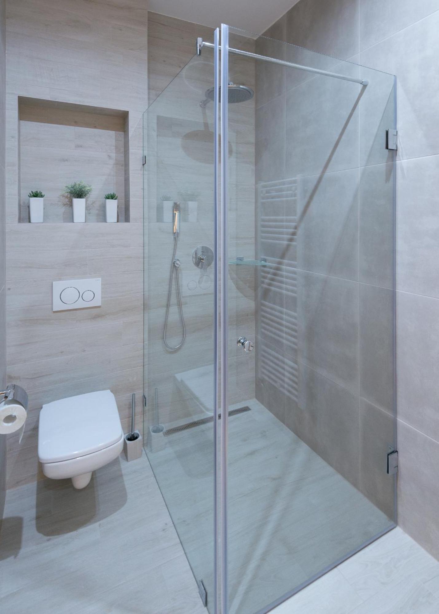 Paulay Deluxe Suites By Corall Budapest Bagian luar foto