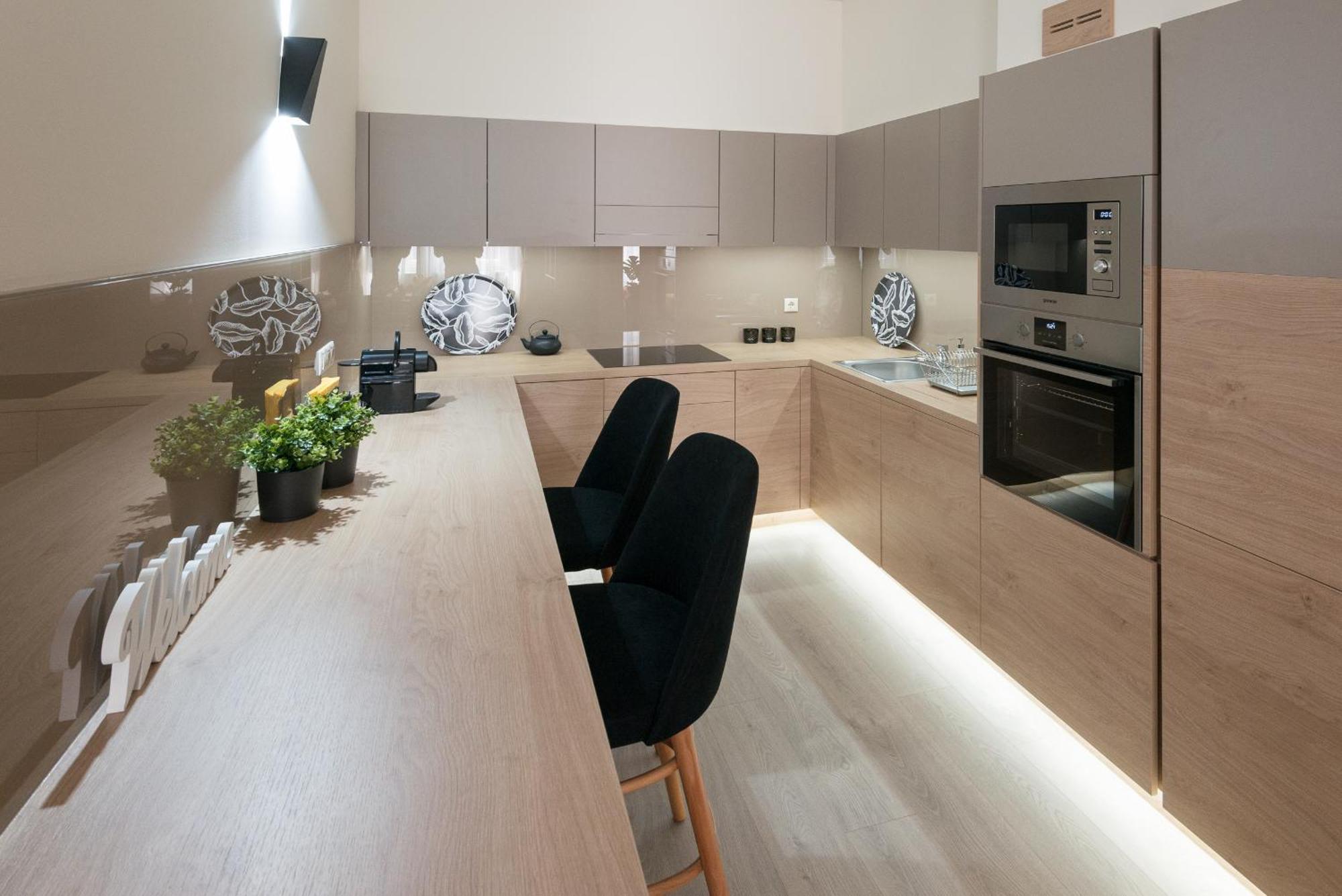 Paulay Deluxe Suites By Corall Budapest Bagian luar foto